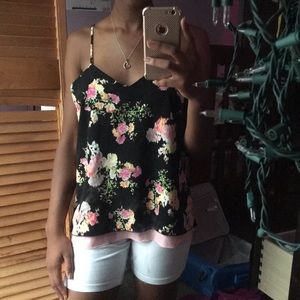 cute versatile top💮